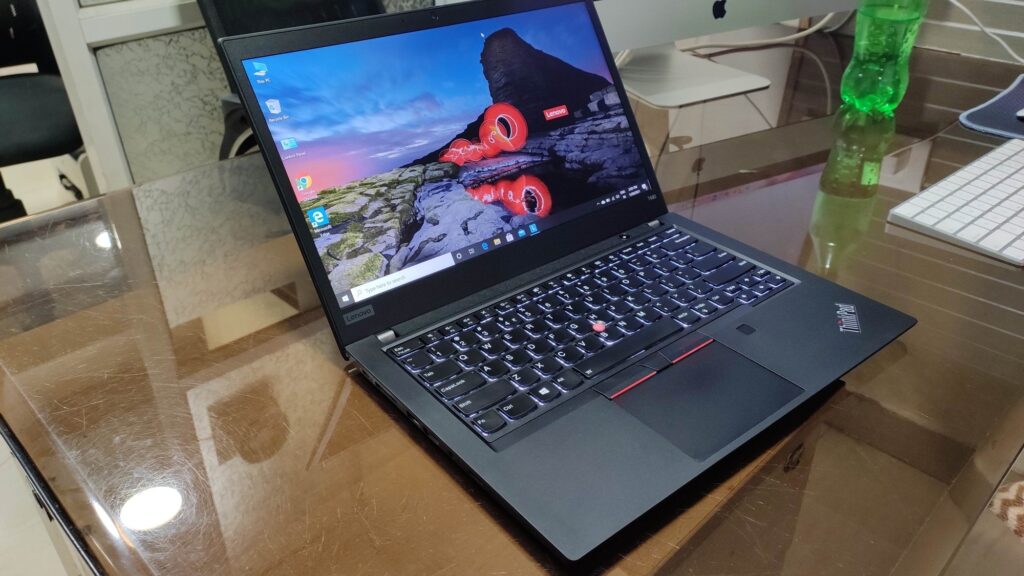 Lenovo ThinkPad T490 1